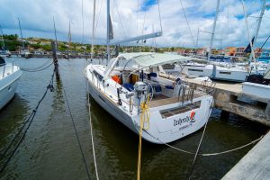 exterior, Beneteau 45 Oceanis, sailboat for sale
