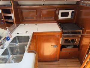 interior, Beneteau 473 Oceanis, sailboat for sale