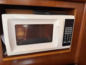 interior, Beneteau 473 Oceanis, sailboat for sale