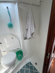 bath, Beneteau 473 Oceanis, sailboat for sale