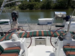 helm, Beneteau 473 Oceanis, sailboat for sale