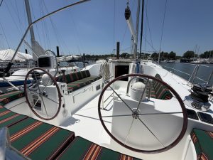 helm, Beneteau 473 Oceanis, sailboat for sale