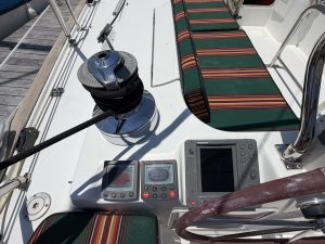 deck, Beneteau 473 Oceanis, sailboat for sale