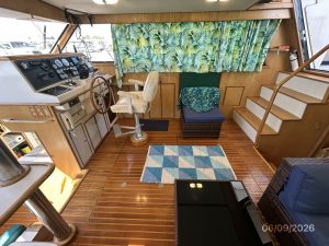 salon, Custom, trawler for sale