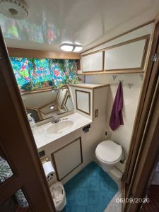 bath, Custom, trawler for sale
