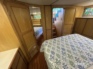 bed, Custom, trawler for sale