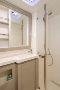 bath, FP 45 Elba, catamaran for sale