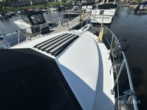 deck, Carver 430, trawler for sale