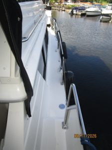 deck, Carver 430, trawler for sale