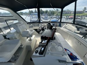 cockpit, Carver 430, trawler for sale