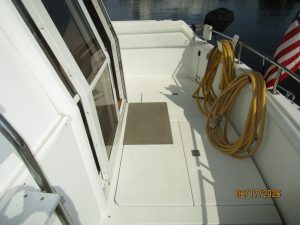 deck, Carver 430, trawler for sale