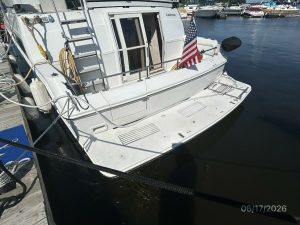 exterior, Carver 430, trawler for sale