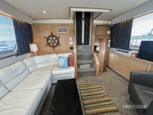 salon, Carver 430, trawler for sale