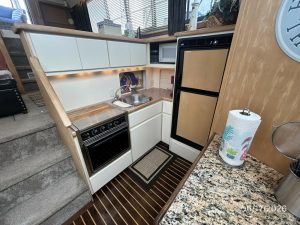 interior, Carver 430, trawler for sale