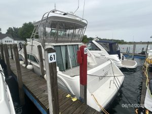 exterior, Cruisers 4280, trawler for sale