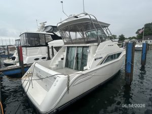 exterior, Cruisers 4280, trawler for sale