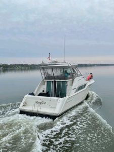 underway, Cruisers 4280, trawler for sale
