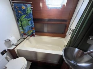 bath, Challenger 42, sailboat for sale