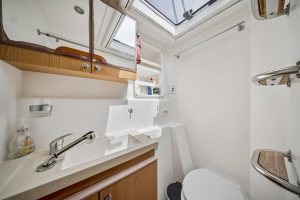 bath, Catana 65, catamaran for sale