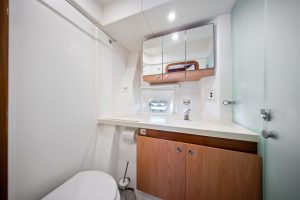 bath, Catana 65, catamaran for sale