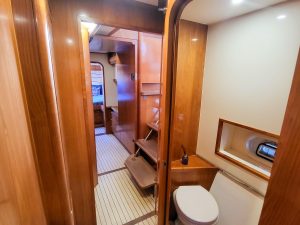 bath, Catana 65, catamaran for sale
