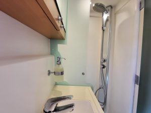 bath, Catana 65, catamaran for sale