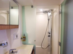 bath, Catana 65, catamaran for sale