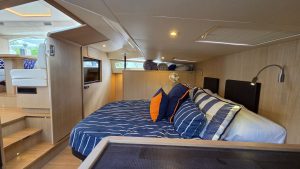 bed, Aquila 44, trawler for sale