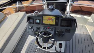 helm, Aquila 44, trawler for sale
