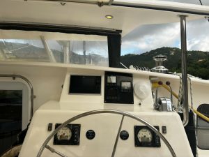 helm, Voyage 520, catamaran for sale