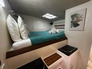 bed, Voyage 520, catamaran for sale