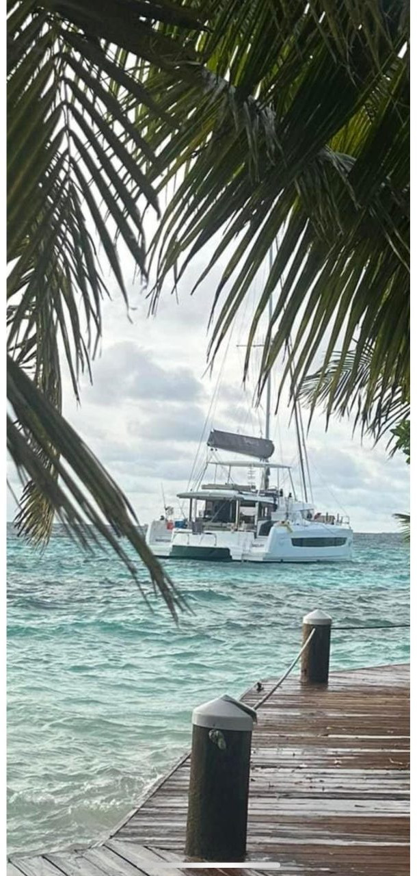 exterior, Bali 4.8, catamaran for sale
