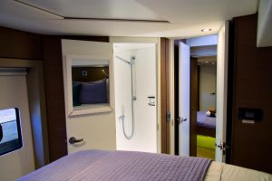 bath, Bali 4.8, catamaran for sale