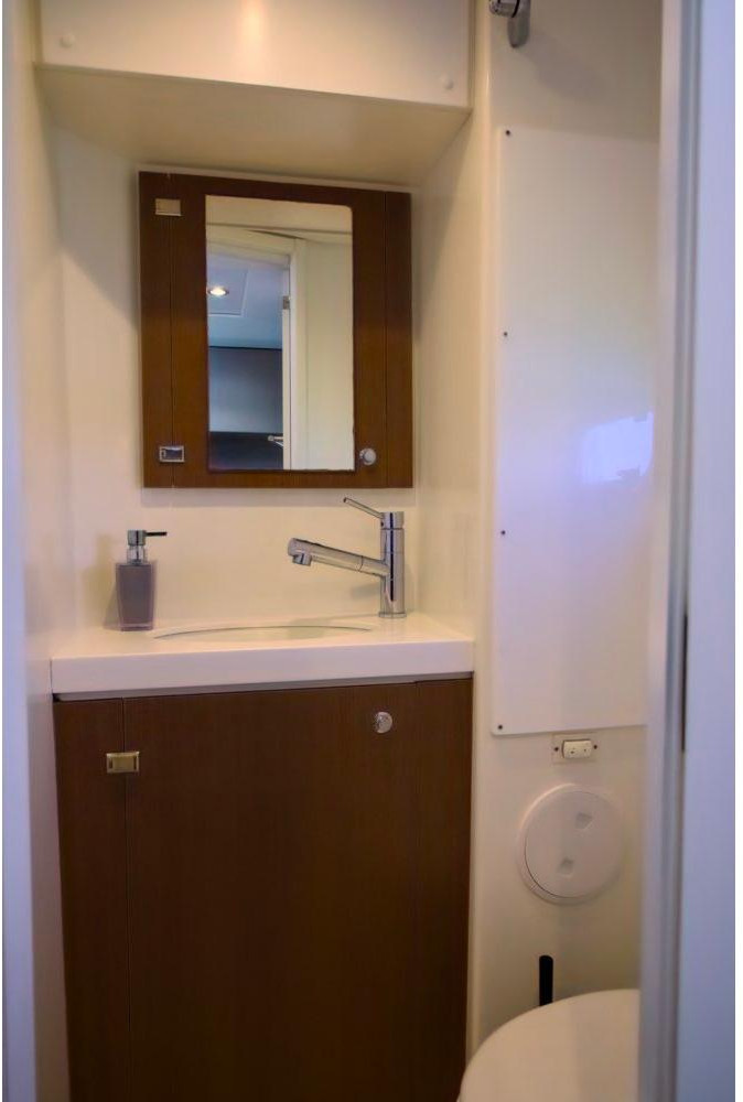 bath, Bali 4.8, catamaran for sale