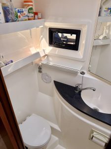 bath, Leopard 48, catamaran for sale