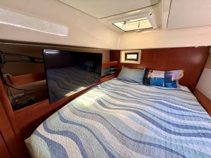 bed, Leopard 48, catamaran for sale