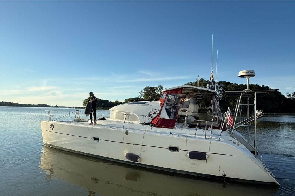 Lagoon 380 Custom PC, trawler for sale