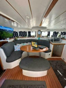 salon, Lagoon 380, trawler for sale