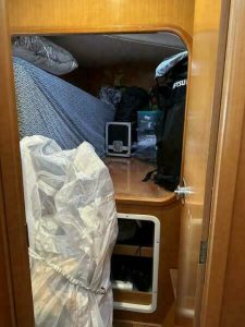 interior, Lagoon 380, trawler for sale