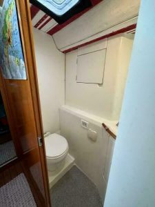 bath, Lagoon 380, trawler for sale