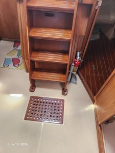 salon, Island Packet 38, sailboat for sale