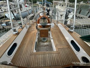 helm, Tayana 37, sailboat for sale