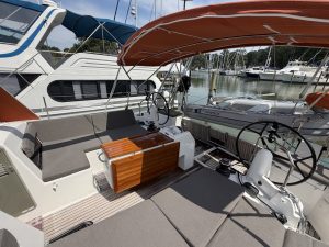 cockpit, Jeanneau, sailboat for sale