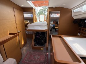 interior, Jeanneau, sailboat for sale