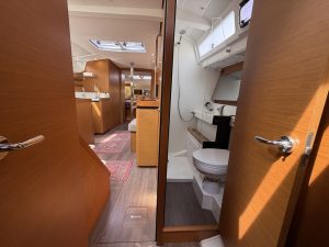 interior, Jeanneau, sailboat for sale