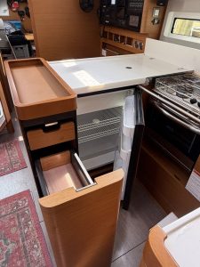 interior, Jeanneau, sailboat for sale