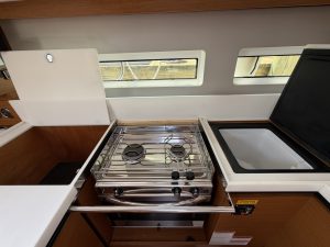interior, Jeanneau, sailboat for sale