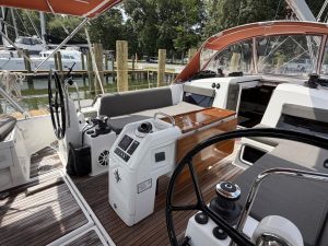 helm, Jeanneau, sailboat for sale