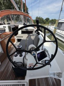 helm, Jeanneau, sailboat for sale