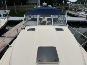 exterior, Mainship 34, trawler for sale